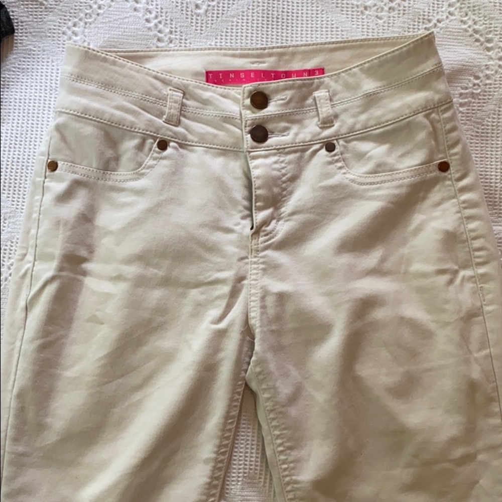 White high waisted jeans